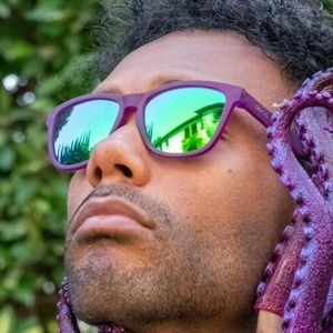 goodr Gardening with a Kraken sunglasses-NWT